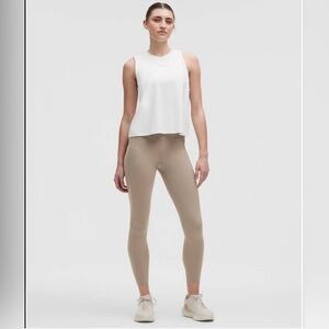 Lululemon NWT, Size 8, FAST & FREE HIGH RISE TIGHT 25”, 5 pocket, Warm Ash Grey